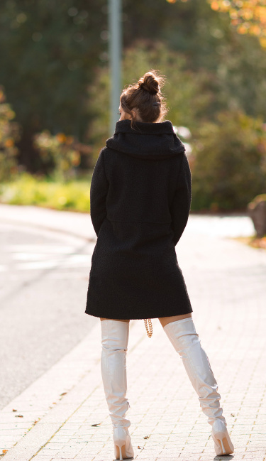 Beautiful Boucle Look coat with hood Black